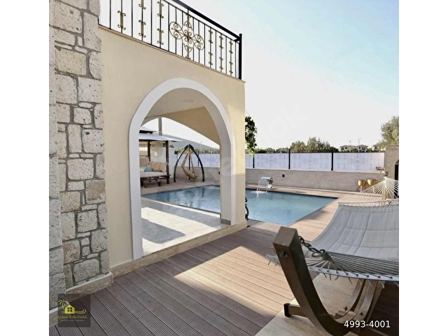 Alaçatıda Satılık Tam Müstakil 4+2 Müştemilatlı Villa - Görsel 23