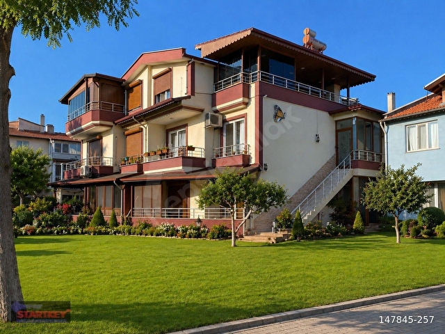 BURHANİYE ÖĞRETMENLERDE SATILIK 3+1 DUBLEKS DENİZE YAKIN