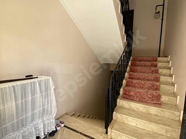 GÜVENEVLERDE ZİRVE VE MERKEZİ KONUMDA KOMPLE SATILIK BİNA - Görsel 11