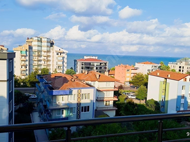 DENİZE 1 SOKAK MESAFEDE ENFES KONUMDA FULL EŞYALI KİRALIK 2+1 - Görsel 23