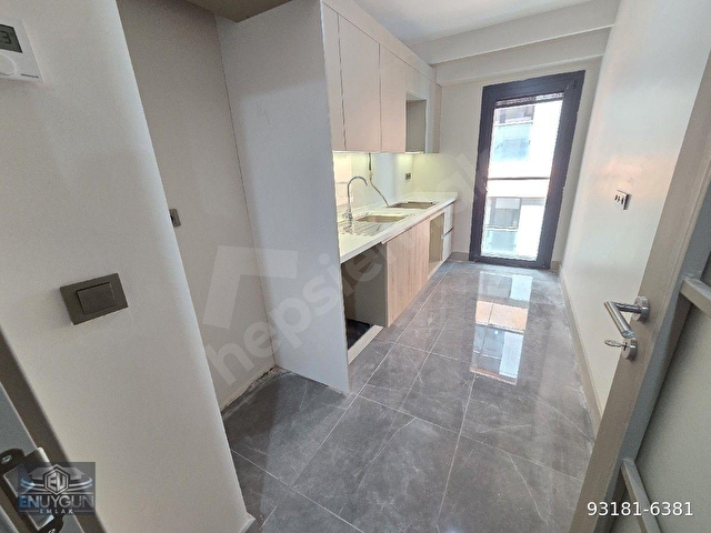 KAPALI OTOPARKLI SİTEDE LÜKS SIFIR 3+1, ARA KAT DAİRE - Görsel 7