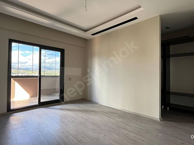SAHİBİNDEN SIFIR LÜKS SİTE İÇERİSİNDE 4+1 GENİŞ HAVUZLU YERDEN ISITMALI DAİRE - Görsel 27