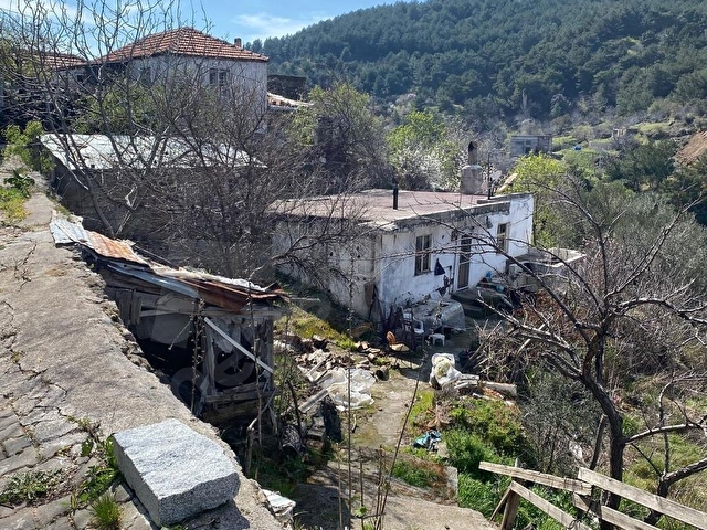 KÜÇÜKÇETMİ KÖYÜ’NDE KÖY İÇİNDE 254 m² ARSA İÇİNDE EV - Görsel 14