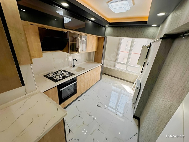 ADRES GAYRİMENKULDEN ELVAN MAH. FULL YAPILI ÖN CEPHE 3+1 DAİRE - Görsel 8
