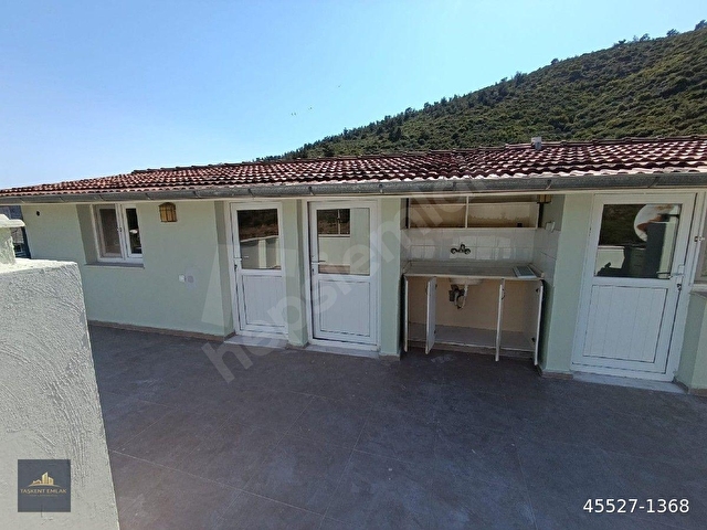 AHMETBEYLİDE 5+1 TRİPLEX YAZLIK 317 M2 GENİŞ BAHÇEYE SAHİPTİR GÖZLEM SİTESİNDE - Görsel 4
