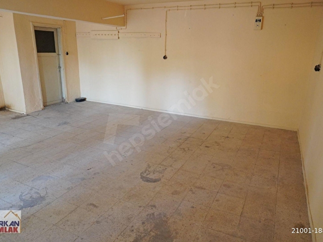 EGEKENTTE KİRALIK FİYAT DÜŞTÜ DÜKKAN 70 M2 ÇİĞLİ SERKAN DAN