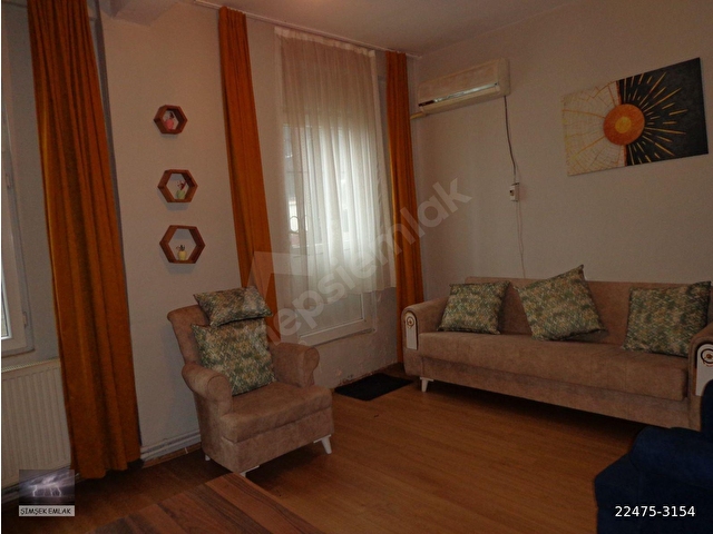 BEYOĞLU  İSTİKLALE  YAKIN  YÜKSEK  TAVANLI  EŞYALI  KİRALIK  DAİRE  2+1  90  M2  YÜKSEK  ĞİRİŞ - Görsel 3