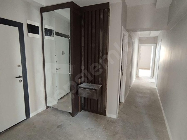 MÜKEMMEL LOKASYONDA SOSYAL YAŞAM ALANLI SİTEDE 4+1 SIFIR LÜKS DAİRE - Görsel 22