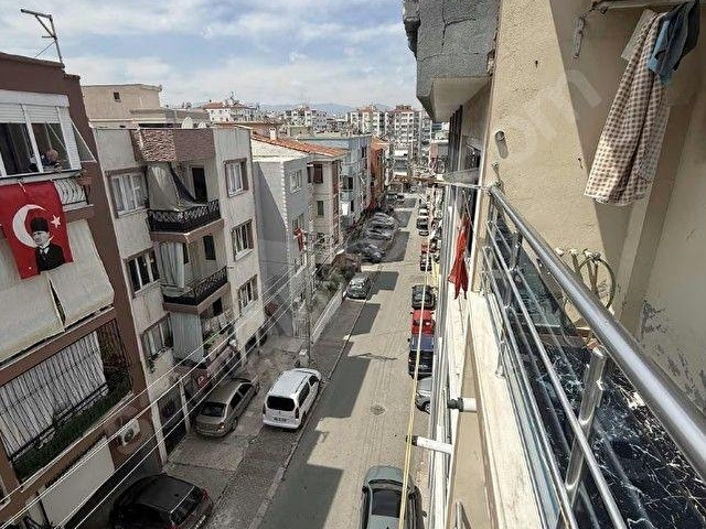 KONAK YAĞNELERDE ÇİFT CEPHE SATILIK 3+1 DAİRE - Görsel 15