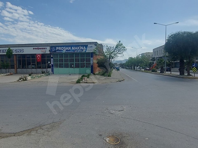 4. SANAYİNİN HAREKETLİ NOKTASINDA SATILIK FIRSAT 200 M2 DÜKKAN - Görsel 3