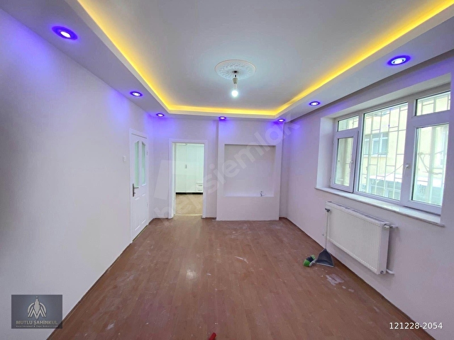 TIP FAKÜLTESİ CADDESİ ÜZERİNDE KOT 1 TEMİZ 2+1 DAİRE