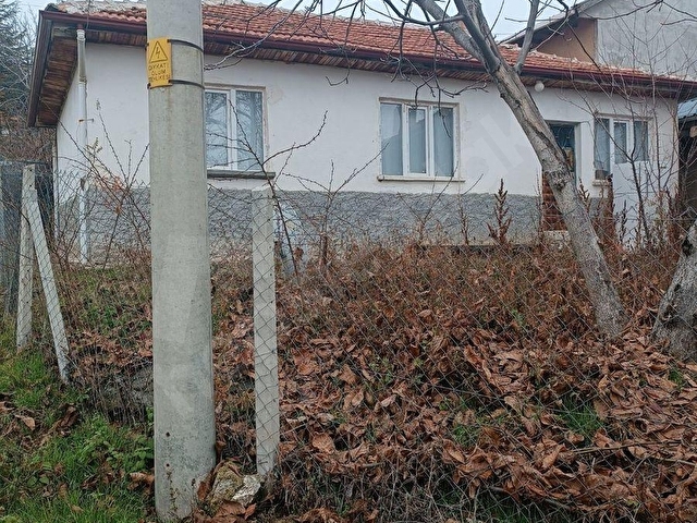 SAYIN  EML.MİHALIÇÇIK İLÇESİ  /  KAYI  MAHALLESİNDE  SATILIK 75 M2 BAHÇELİ   2+1  MÜSTAKİL    EV