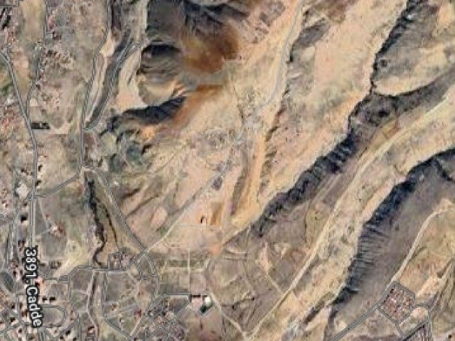 SAHİBİNDEN SATILIK 1623 M2 KADASTRO YOLA CEPHELİ KELLEPİR ACİL - Görsel 8