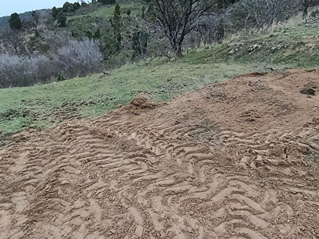 TELEFON FİYATINA ARAZİ VERİYORUZ, 409 M2,RESMİ YOLU VE SUYU VAR! - Görsel 4