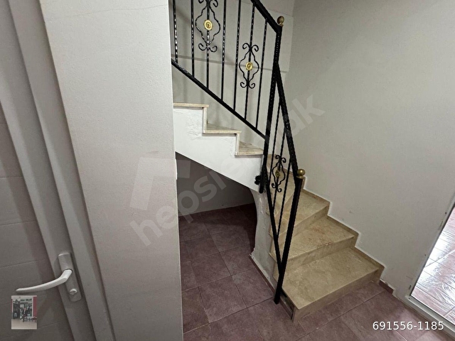 Burhaniye Ören’de Satılık Kaloriferli Çok Temiz 3+1Tripex Villa, Dilek Emlak’dan - Görsel 15