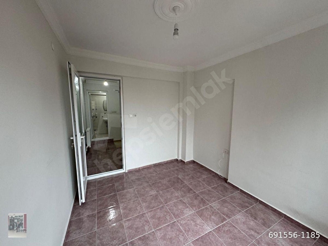 Burhaniye Ören’de Satılık Kaloriferli Çok Temiz 3+1Tripex Villa, Dilek Emlak’dan - Görsel 23
