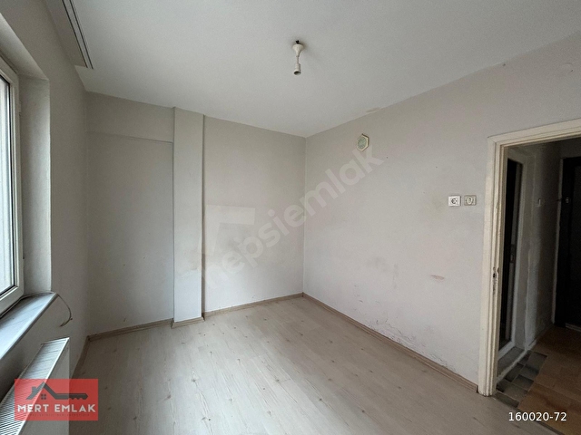 Çarşı merkezde Köşe daire 2+1 ayrı mutfaklı - Görsel 15
