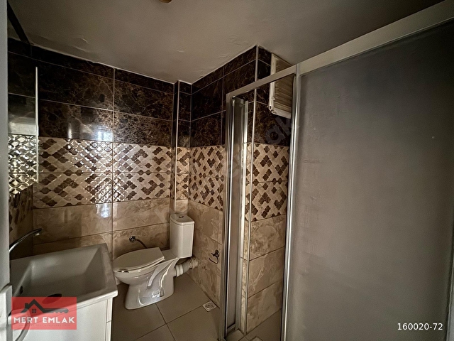 Çarşı merkezde Köşe daire 2+1 ayrı mutfaklı - Görsel 5