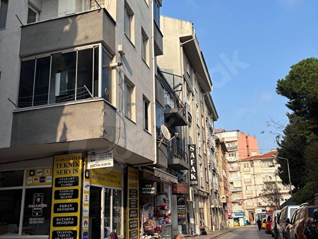 Çarşı merkezde Köşe daire 2+1 ayrı mutfaklı - Görsel 24