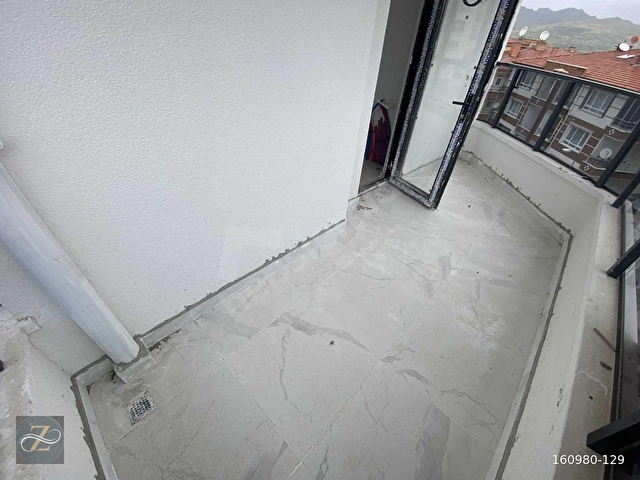 KÜÇÜKKAYAŞDA 2+1 ÖN CEPHE FIRSAT FİYATLI KAT MANZARALI DAİRE - Görsel 12
