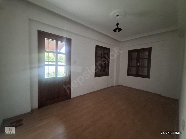 Burçin Emlaktan satılık 1 kat bahçeli daire - Görsel 13