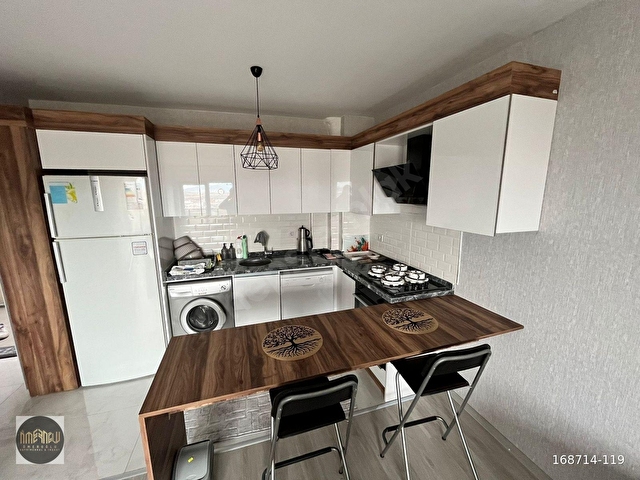 BULVAR Z SİTESİNDE 2 KİŞİ KALMAYA UYGUN FULL EŞYALI 1+1 DAİRE - Görsel 2