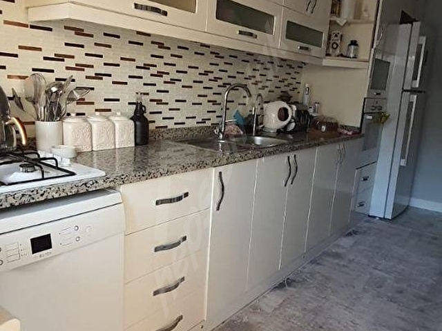 Güngören Güven Mah Nefin Karşısında 13 Yıllık 5+1 230m2 Dubleks - Görsel 13