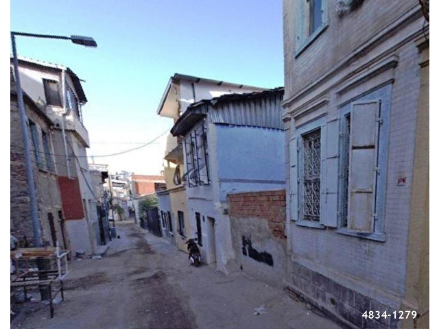 Konak Dis Hastanesi Arkasinda Iki Kat Imarli Arsa 4834 1279 Hurriyet Emlak
