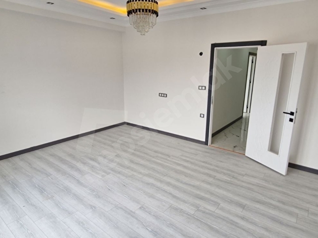 Merkezde Otopark ve Güvenlikli Sitede Kiralık 2+1 Daireler - Görsel 5