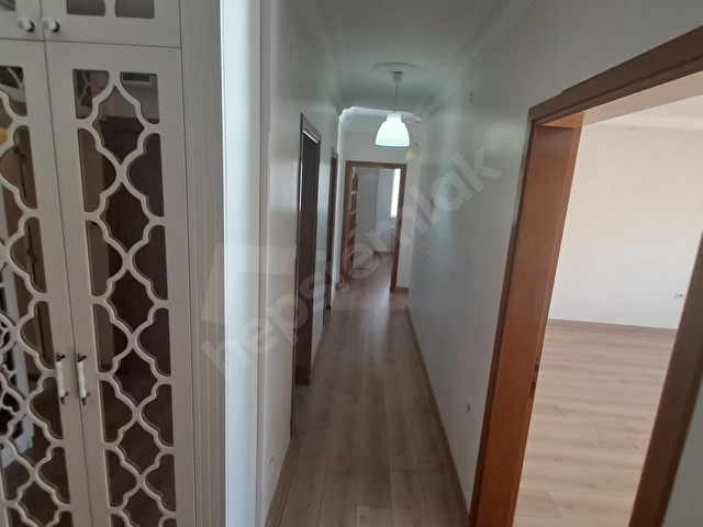 ORJİN EMLAKTAN İÇİNYENİLENMİŞ FERAK KİRALIK DAİRE. - Görsel 18
