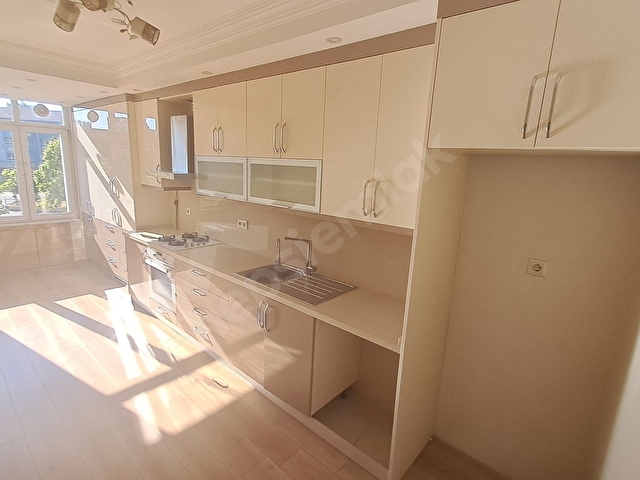 ORJİN EMLAKTAN İÇİNYENİLENMİŞ FERAK KİRALIK DAİRE. - Görsel 11