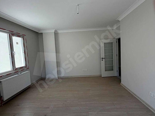 İÇERENKÖYDE SIFIR BİNADA 2+1 / 70 M² METROYA YAKIN - OTOPARKLI - Görsel 9