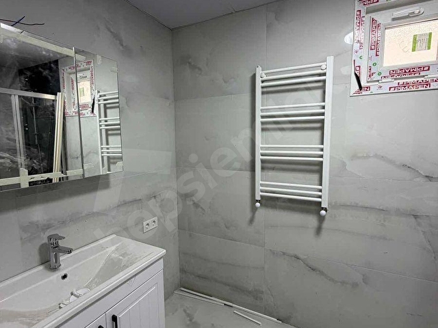İÇERENKÖYDE SIFIR BİNADA 2+1 / 70 M² METROYA YAKIN - OTOPARKLI - Görsel 15