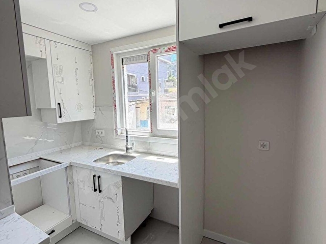 İÇERENKÖYDE SIFIR BİNADA 2+1 / 70 M² METROYA YAKIN - OTOPARKLI - Görsel 30