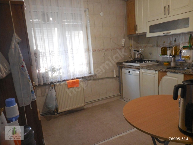 Güngören Gençosmanda 85 m² 2+1 4 Kat Küçükler Yapıdan - Görsel 8