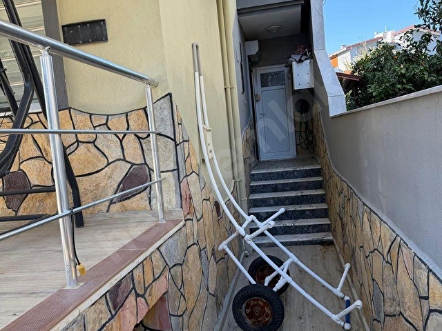 RMN GAYRİMENKULDEN SATILIK GENİŞ TABANLI MÜSTAKİL GİRİŞLİ VİLLA - Görsel 3