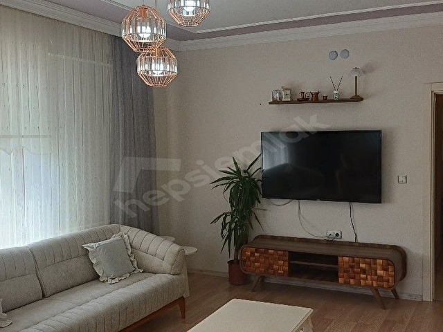 KARLIKAYA EMLAK TAN KÜMBETTEPE DE MANZARALI GÜZEL KONUMDA 2+1 SATILIK DAİRE - Görsel 16