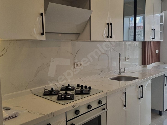 DİKMEN CADDESİ YAKINI ARA KAT FULL YAPILI 3+1 DAİRE - Görsel 5