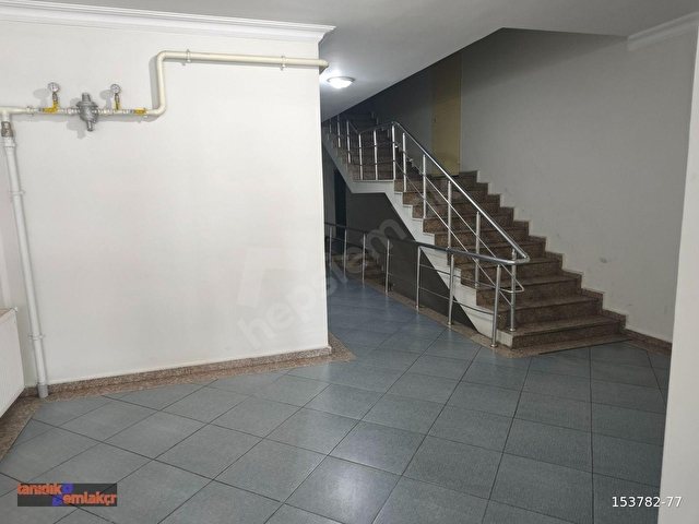 TANIDIK EMLAKÇI BOR MERKEZ ALMAR MARKET ÜSTÜ 3+1 DAİRE SATIYOR - Görsel 5