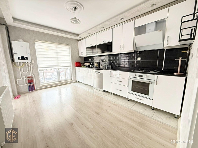 ANA CAD ÜZERİ ÇİFT BLOKLU SİTED 200m² KİRALIK 4+1 DUBLEKS DAİRE - Görsel 10