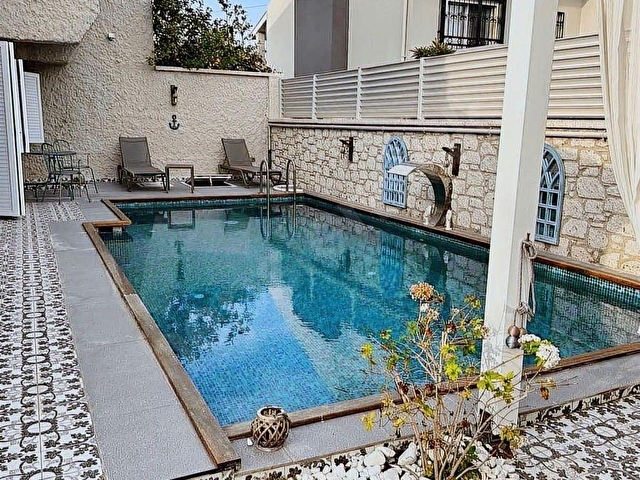 İzmir Çeşme Alaçatı Müstakil Havuzlu 4+1 Kiralık Lüks Villa - Görsel 20