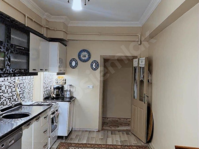 ş.paşada gamaoğlunun yanında satılık 3+1 içi ful yapılı bodrum - Görsel 3