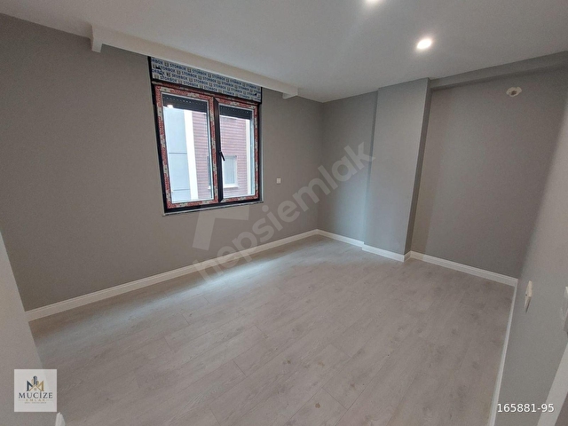 Bahçelievler Merkezde, Sıfır, Kapalı Otoparklı 3+1 Daire - Görsel 12