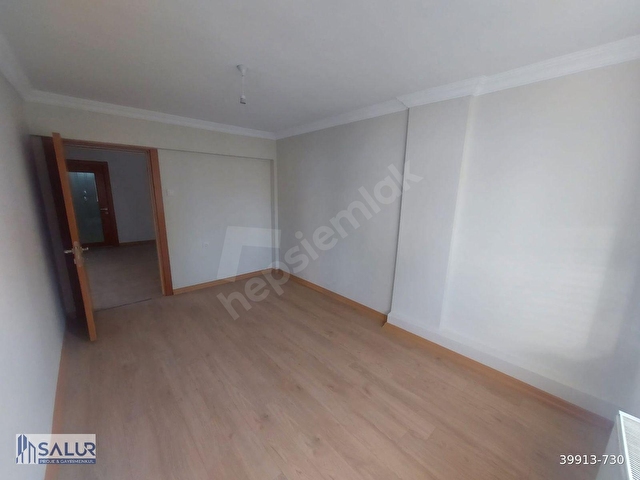 SALUR DAN PERÇEM SOK. DA 3+1 YAPILI BALKONLU ARA KAT DAİRE - Görsel 4