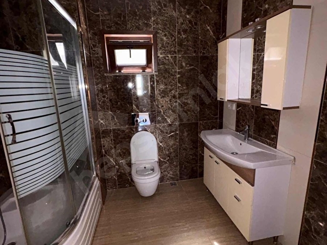 MALTEPE CEVİZLİDE CADDE ÜZERİ METROYA 50m. KİRALIK 3+1 DAİRE - Görsel 9