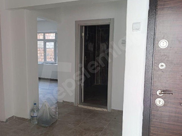 CUMHURİYET MAHALLESİNDE SATILIK DAİRE - Görsel 4