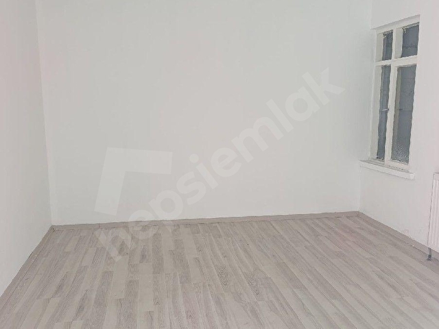 CUMHURİYET MAHALLESİNDE SATILIK DAİRE - Görsel 10