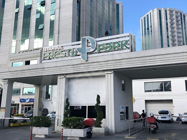 Prestij Park Güvenlikli Sitede Havuz Cephe Eşyalı 1+1 - Görsel 28