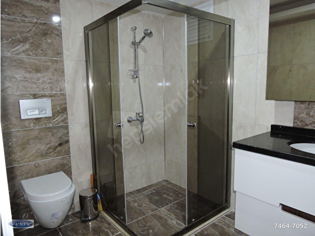 KAPALI YÜZME HAVUZU BUZ PATENİ PİSTİSPORSALONLARI MERKEZİ YERDE SİTE İÇİNDE - Görsel 4