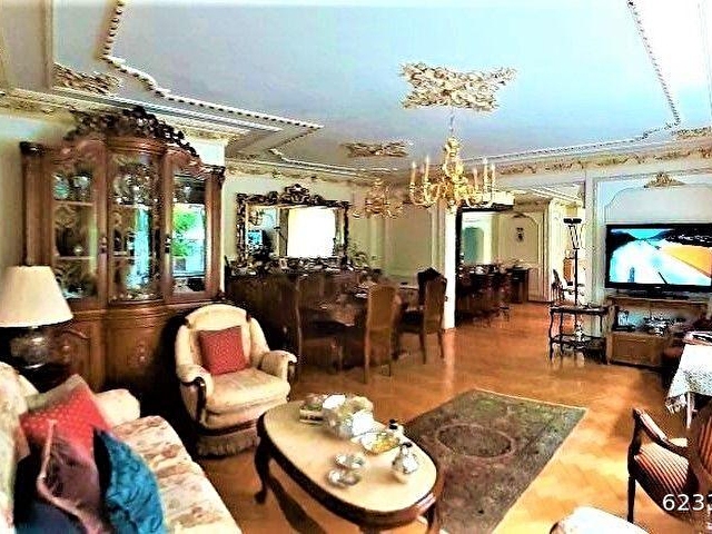 Teşvikiye Valikonağı Bitiminde Arsası Ve Arsa Payı Büyük Satılık Daire En